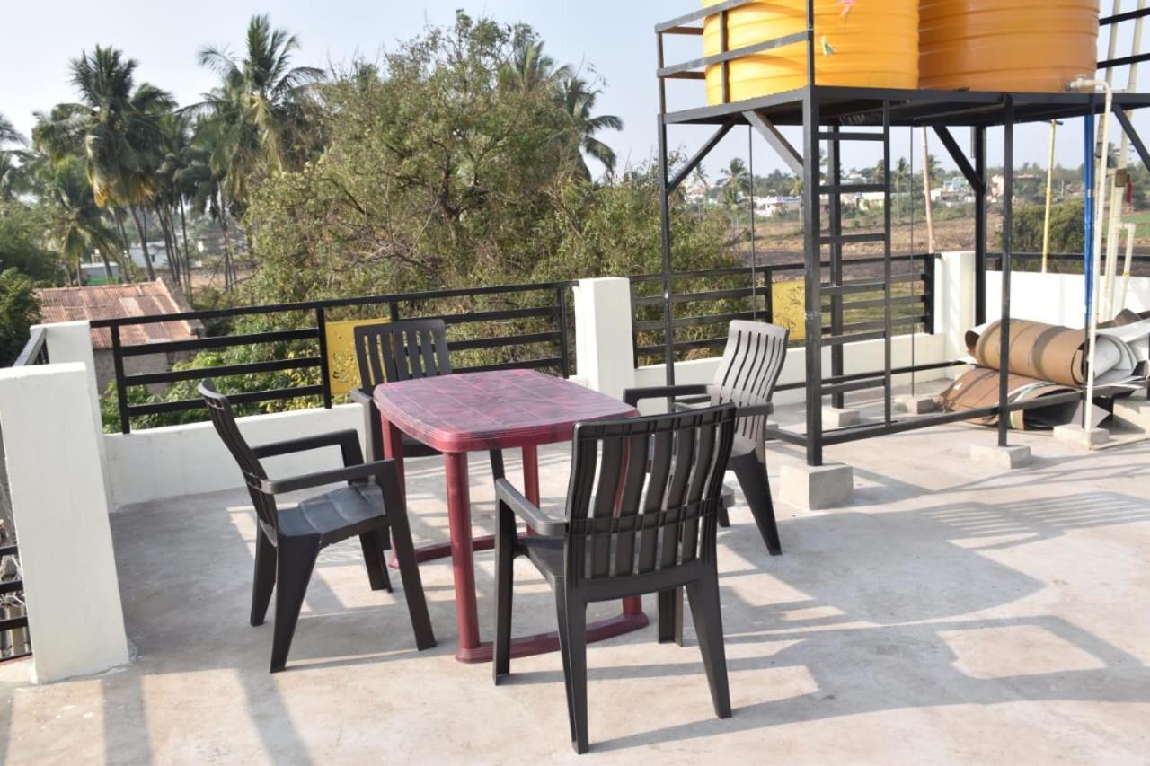 Coconut Homestay Hampi Dış mekan fotoğraf